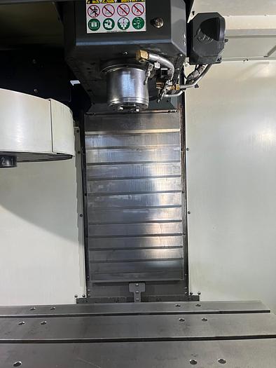 Usato CENTRO DI LAVORO VERTICALE