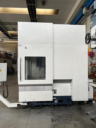 Usato CENTRO DI LAVORO VERTICALE