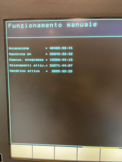 Usato CENTRO DI LAVORO VERTICALE
