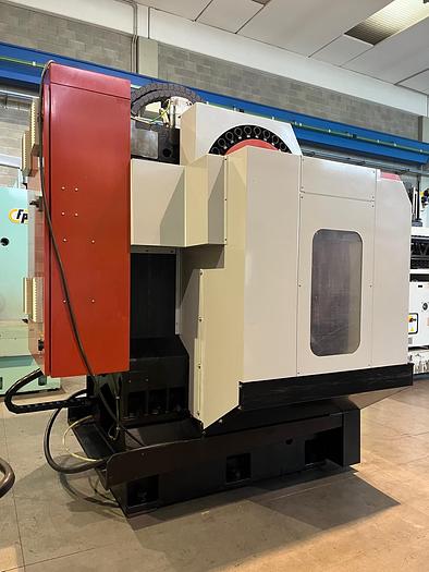 Usato CENTRO DI LAVORO VERTICALE