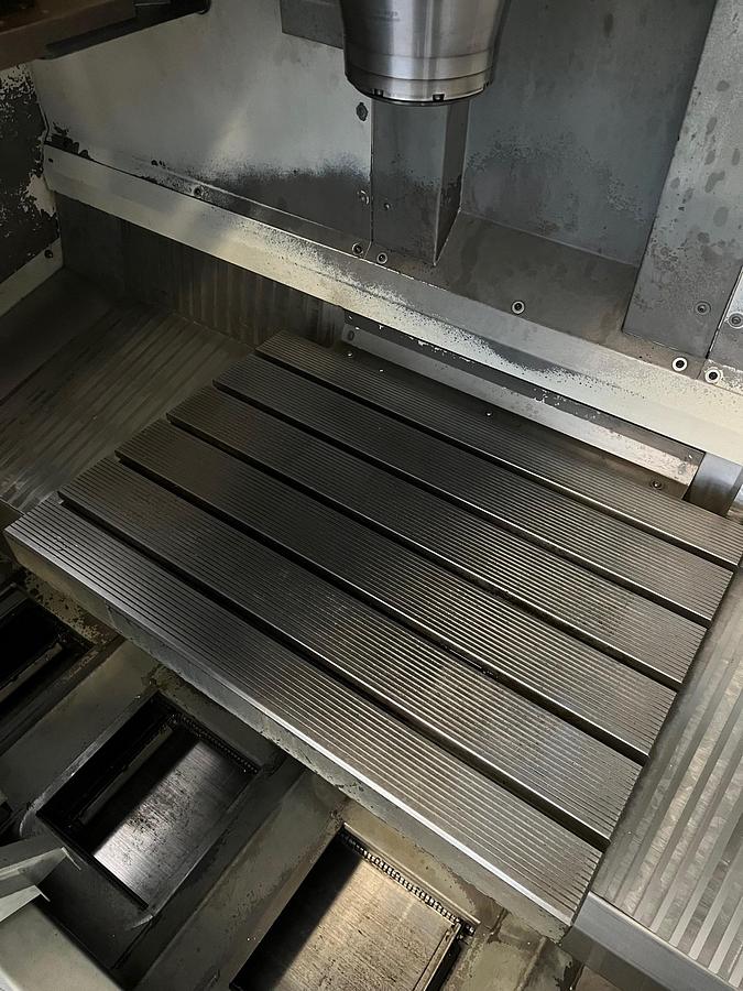 Usato CENTRO DI LAVORO VERTICALE