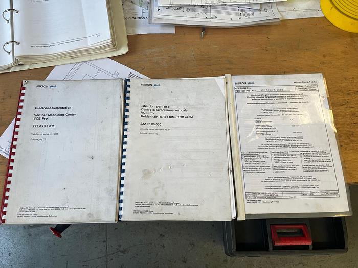 Usato CENTRO DI LAVORO VERTICALE