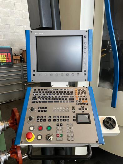 Usato CENTRO DI LAVORO VERTICALE