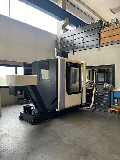 Usato CENTRO DI LAVORO VERTICALE