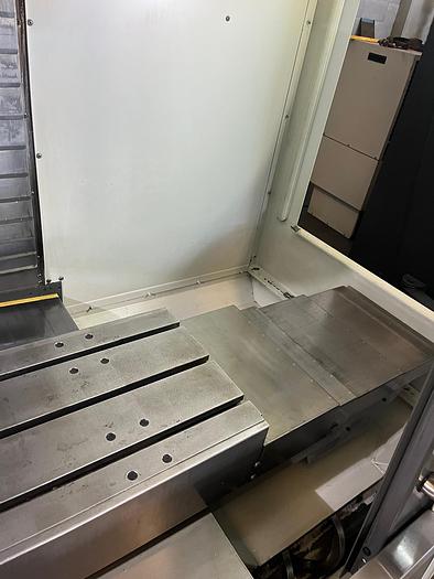 Usato CENTRO DI LAVORO VERTICALE