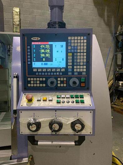 Usato CENTRO DI LAVORO VERTICALE