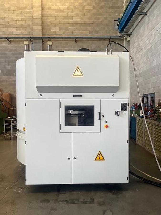 Usato CENTRO DI LAVORO VERTICALE 