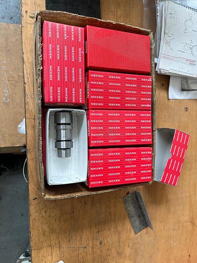 Usato CENTRO DI LAVORO VERTICALE