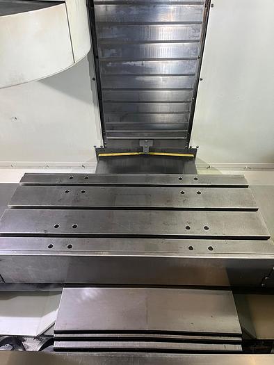 Usato CENTRO DI LAVORO VERTICALE