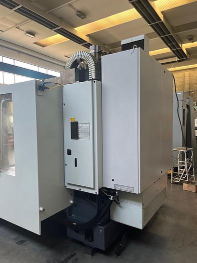 Usato CENTRO DI LAVORO VERTICALE