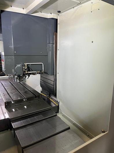 Usato CENTRO DI LAVORO VERTICALE