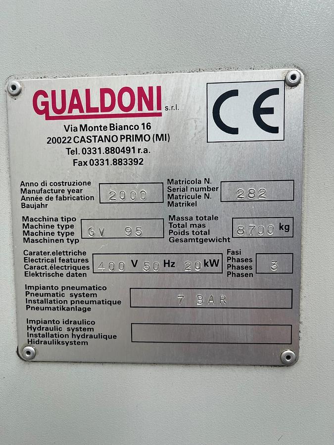 Usato CENTRO DI LAVORO VERTICALE 