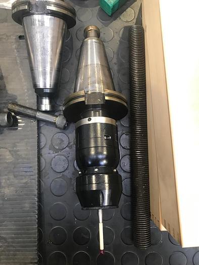 Usato CENTRO DI LAVORO VERTICALE