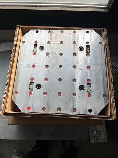 Usato CENTRO DI LAVORO VERTICALE