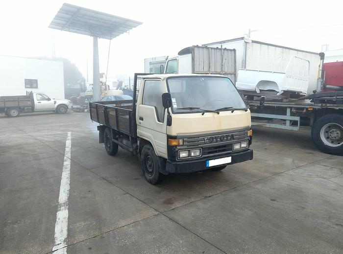 Used 1990 TOYOTA Dyna 150 pick up