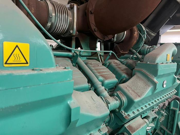Used Cummins generator very low hours with Stamford alternator