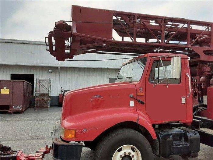 Used 2000 Ingersoll-Rand T3W Drill Rig