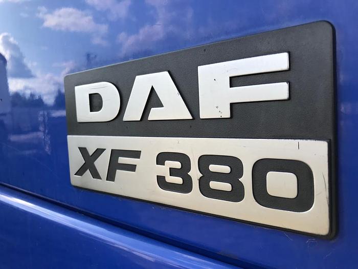 Used 2002 DAF 95 xf 380 euro 3 manual