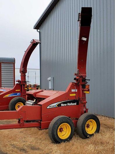 Used New Holland FP240 Harvester w/ 2 Heads + Silage Wagon
