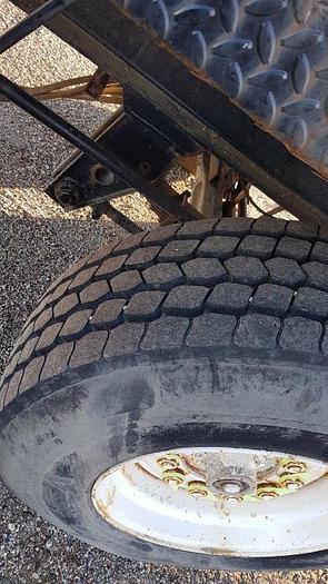 Used 2000 WELCAN 4 Axle Carrier Style Oilfield Pump / Kill Truck