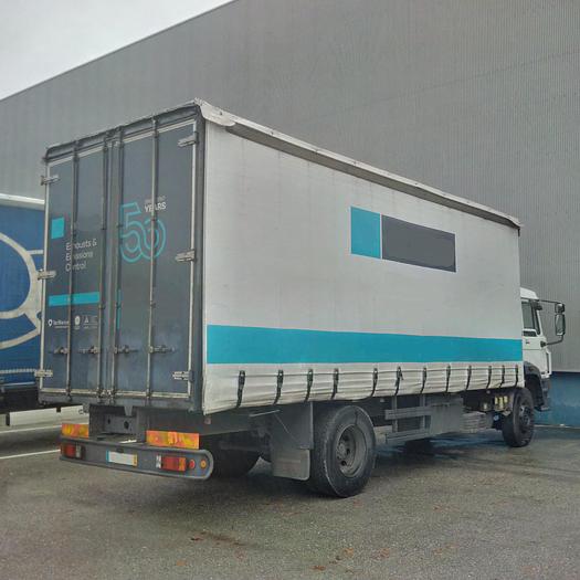Usado 1992 DAF 2300 Turbo 19 Ton curtainsider truck.