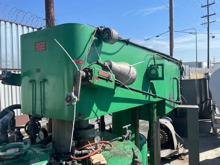 Used 250 GALLON MYERS DUAL SHAFT MIXER