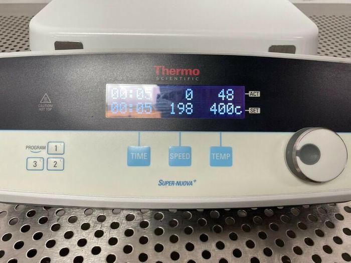 Used Thermo Scientific SP88850190 Super-Nuova+ 10" x 10" Stirring Hotplate