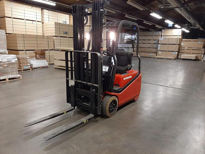 Used 2009 Raymond 440 C30 3 Wheel Electric Forklift