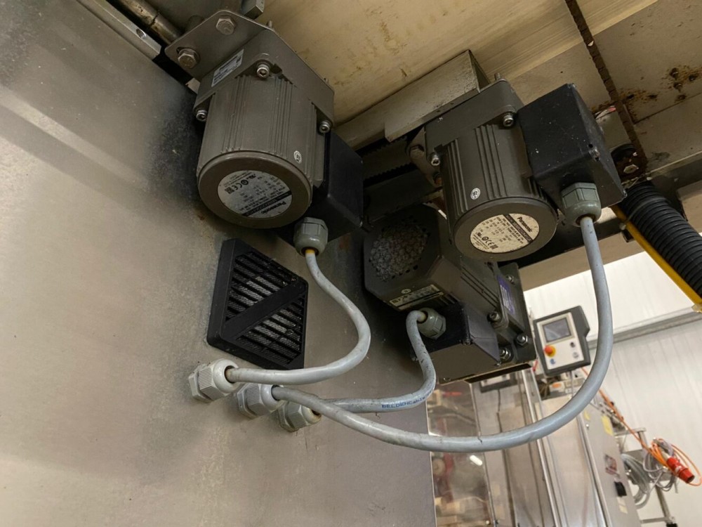 Used Ravenwood banding machine with printer