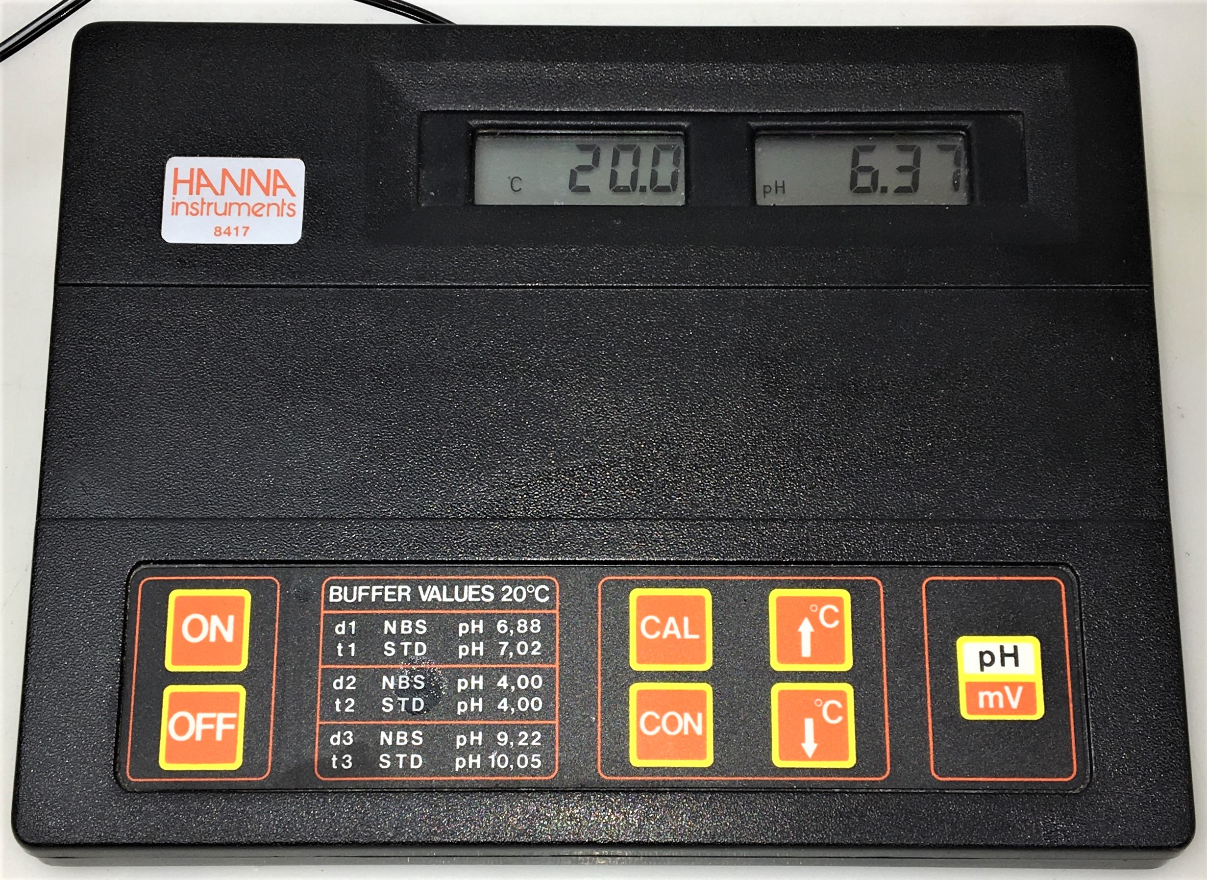 Used Hanna HI 8417 Benchtop pH Meter