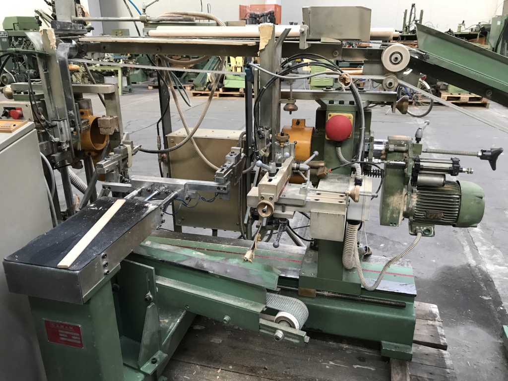 Usato Fresatrice smussatrice automatica per teste di gambe o elementi tondi