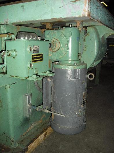 Used EKSTROM CARLSON E STRAIGHT-LINE RIPSAW