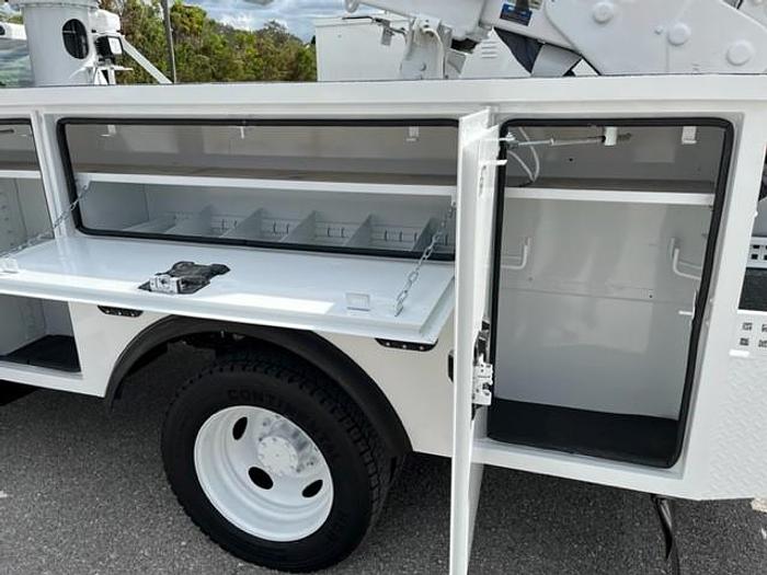 Used Altec AT40-MH, 45 ft, Articulating & Telescopic Material Handling Bucket Boom on 2016 Ford F550 Reg Cab Utility Truck - C34696