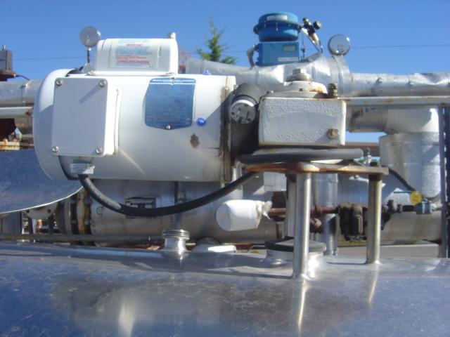 Usado 600 GALLON BULK TANK