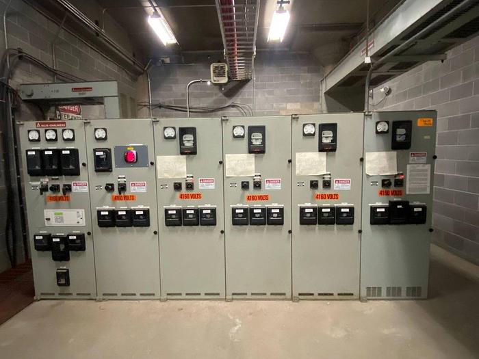 Used SIEMENS-ALLIS 6-PANEL SUBPANEL 4160V SWITCHGEAR