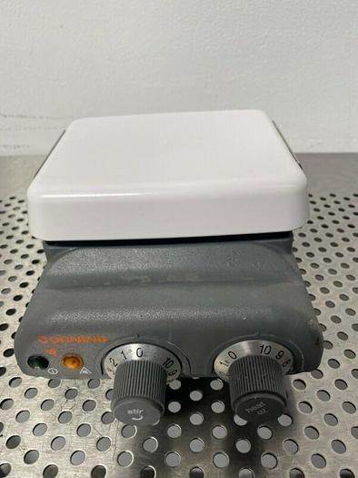 Used Corning PC-220 4" x 5" Top Laboratory Stirrer & Hot Plate 120V