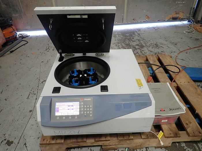 Used Jouan MR 23i Refrigerated Centrifuge with Rotor SWM 180.5, Manual & Extras