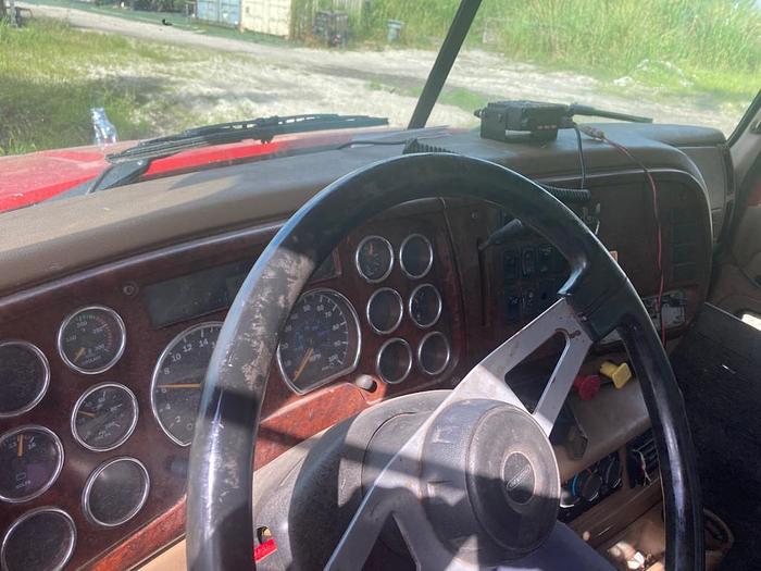 Used 2006 Mack CV713