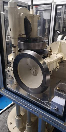 Used Manesty D3A Rotary Tablet Press