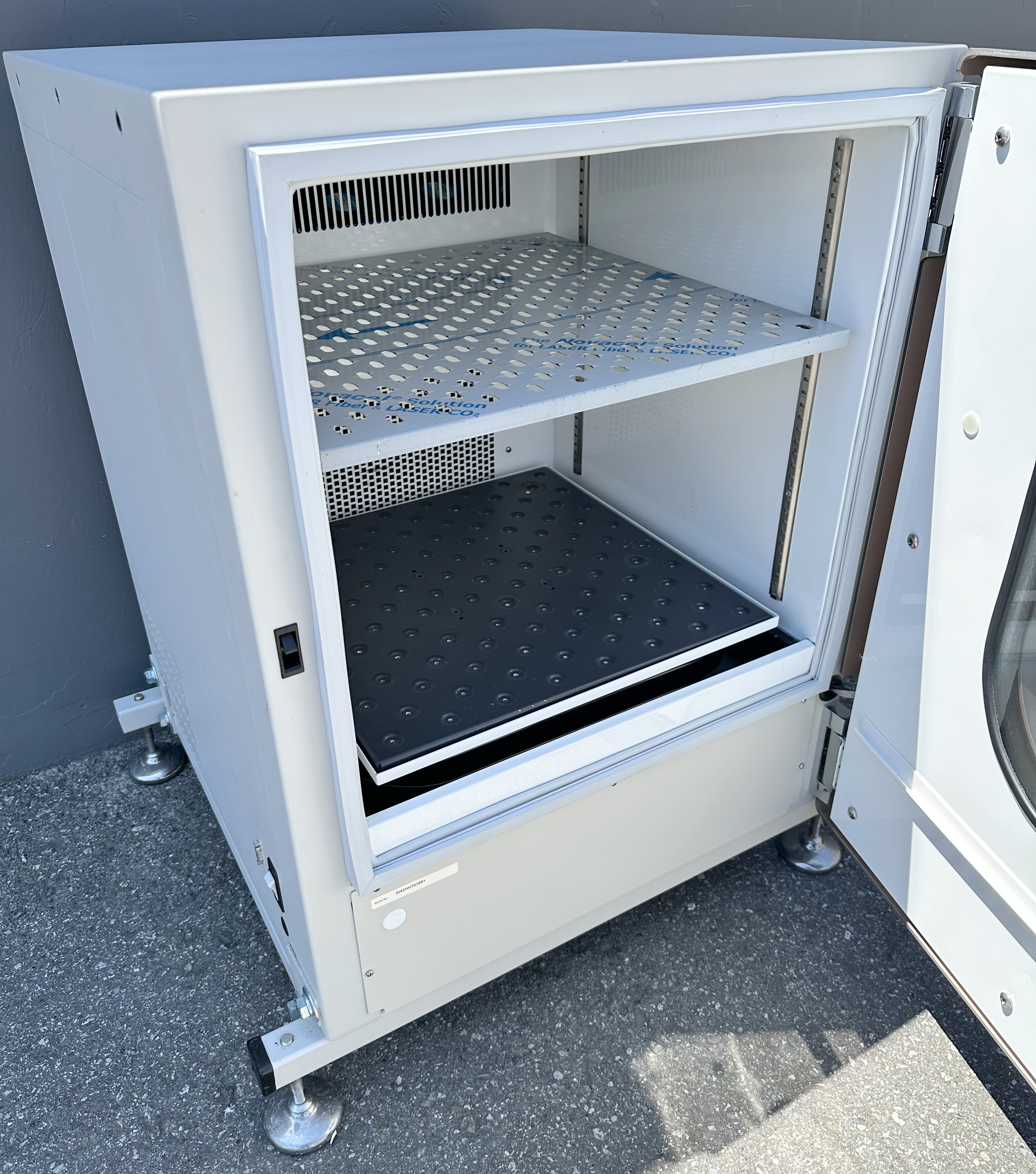 Refurbished Eppendorf / New Brunswick Innova 42R Refrigerated Incubator Shaker