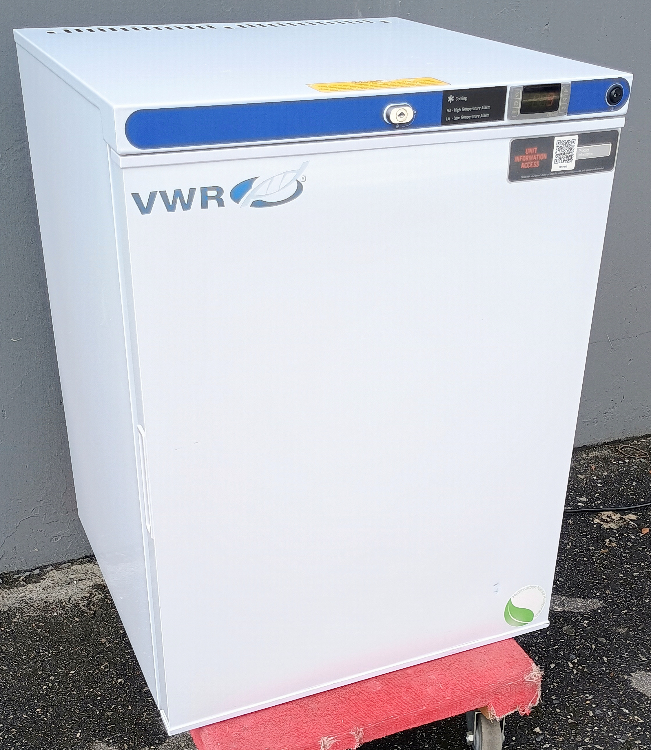 Refurbished VWR HCUCFS0430 Undercounter -30ºC Freezer