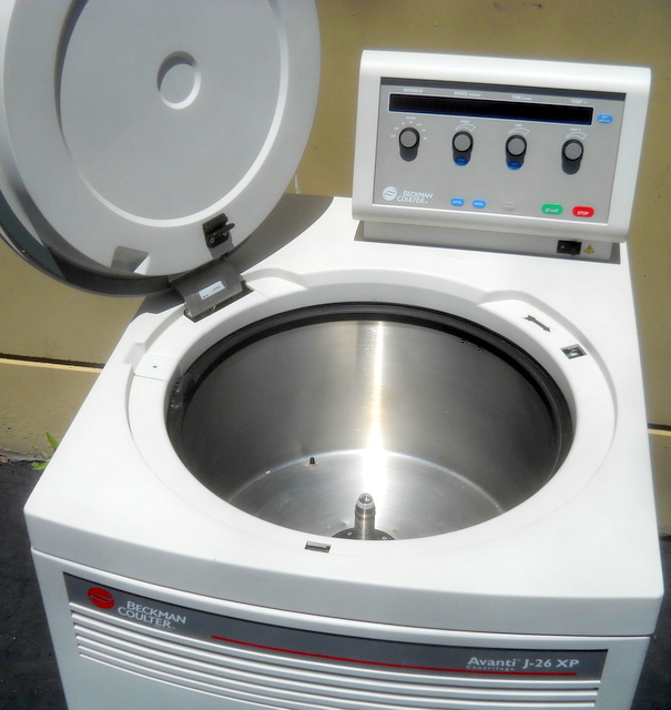 Refurbished Beckman Avanti J-26 XP Refrigerated Floor Model Ultracentrifuge with JLA-8.1000 Rotor