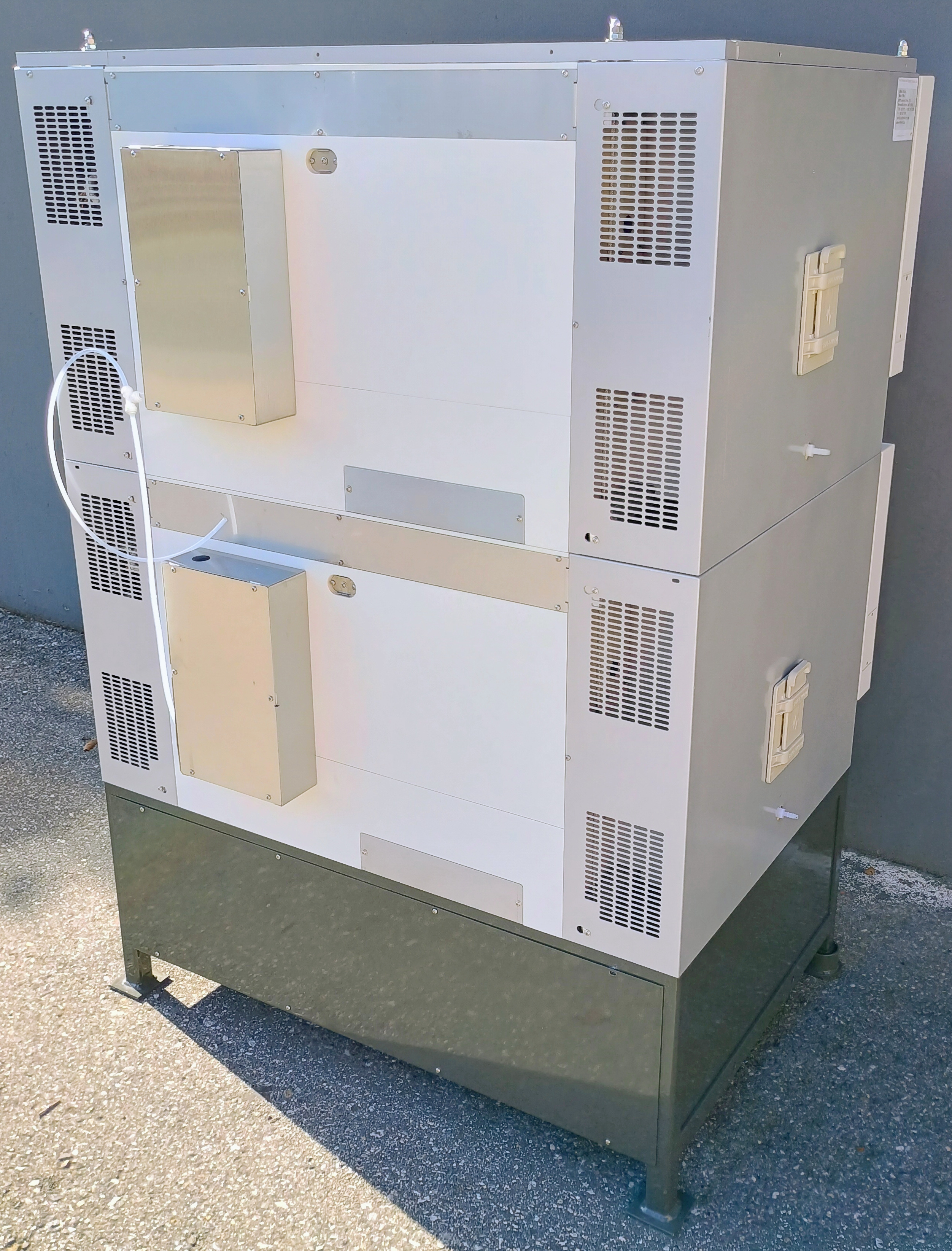 Used Infors HT Multitron HT4 Incubator Shaker Double Stack with CO2/Humidity