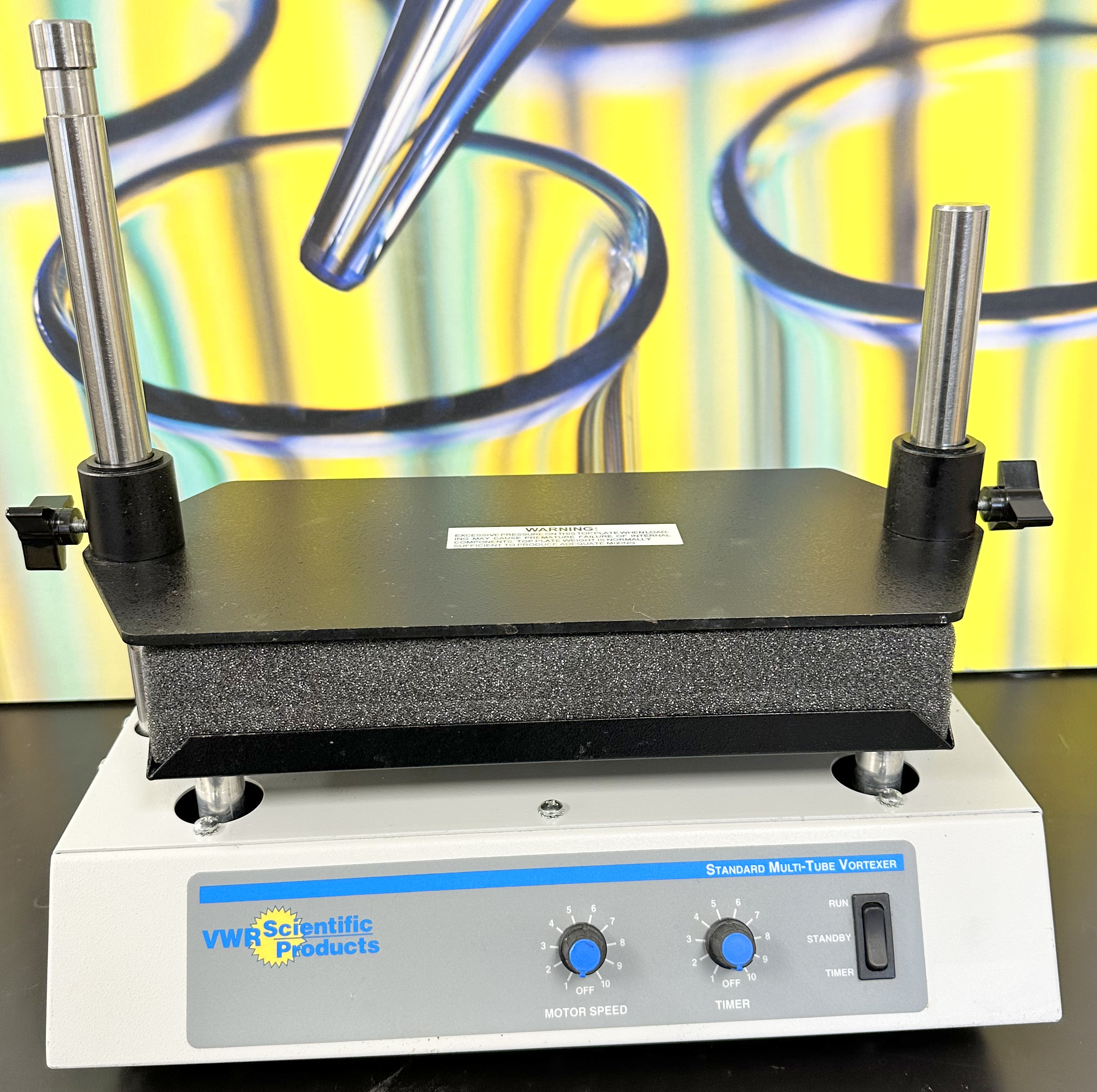 Used VWR 945057 Multi-Tube Vortexer