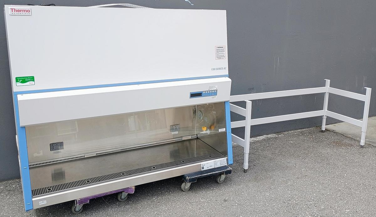 Refurbished Thermo 6ft. 1377 Biosafety Cabinet