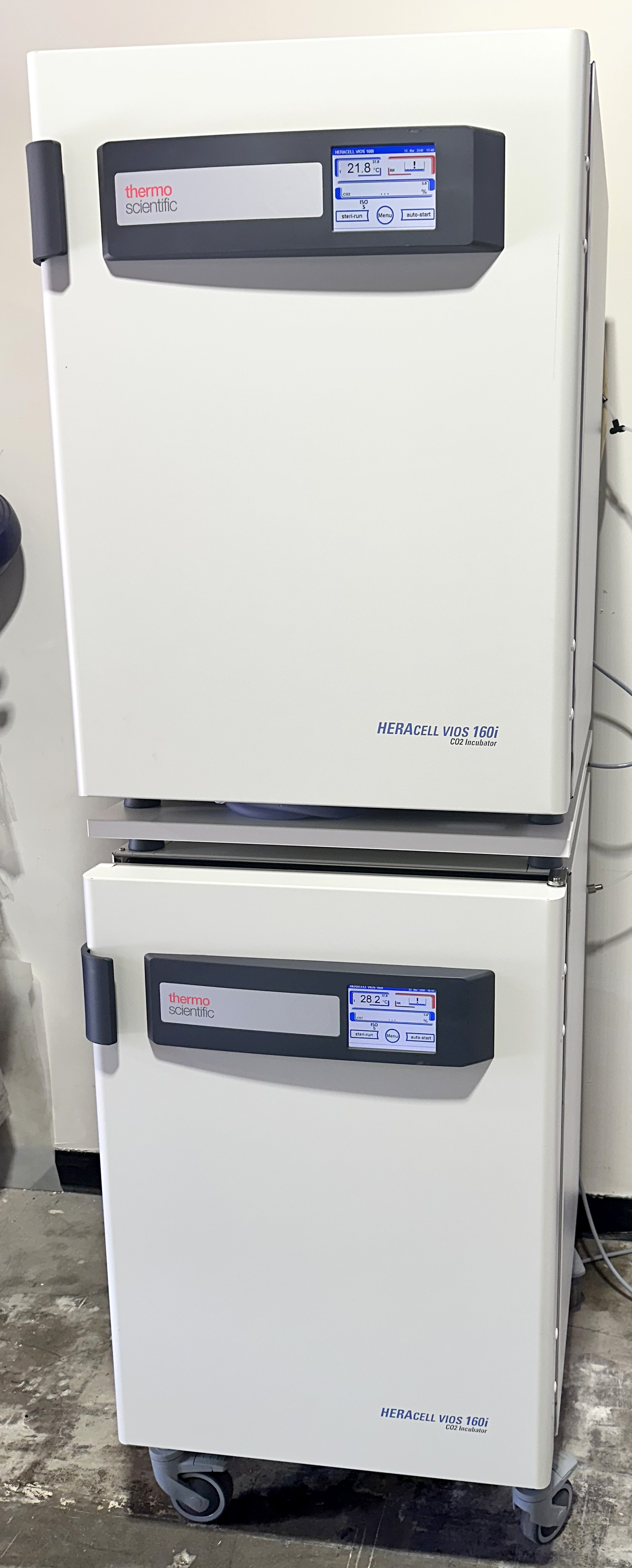 Refurbished Thermo HERAcell Vios 160i Dual-Chamber CO2 Incubators