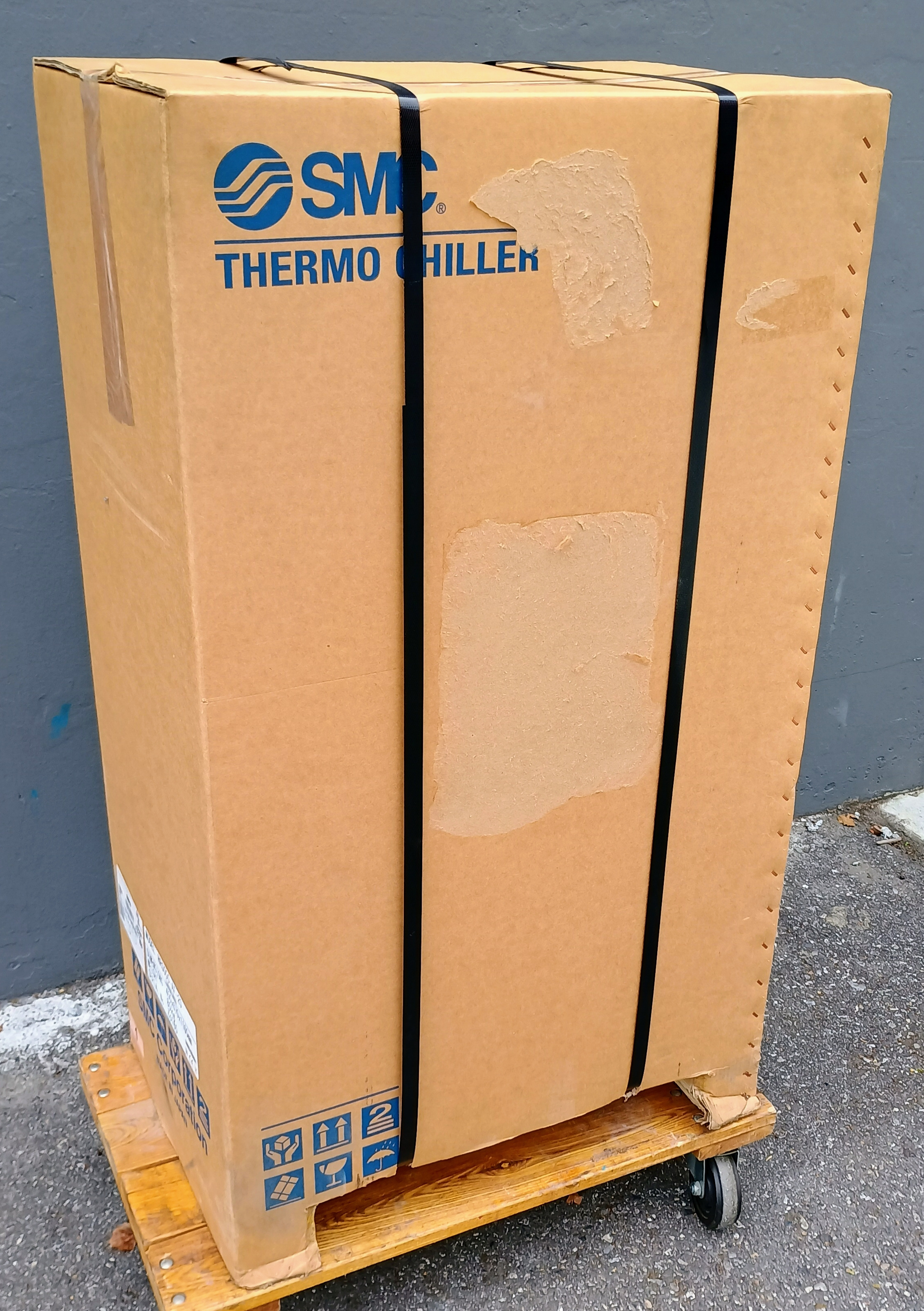 SMC HRS050-AF-20 Air Cooled Thermo Chiller