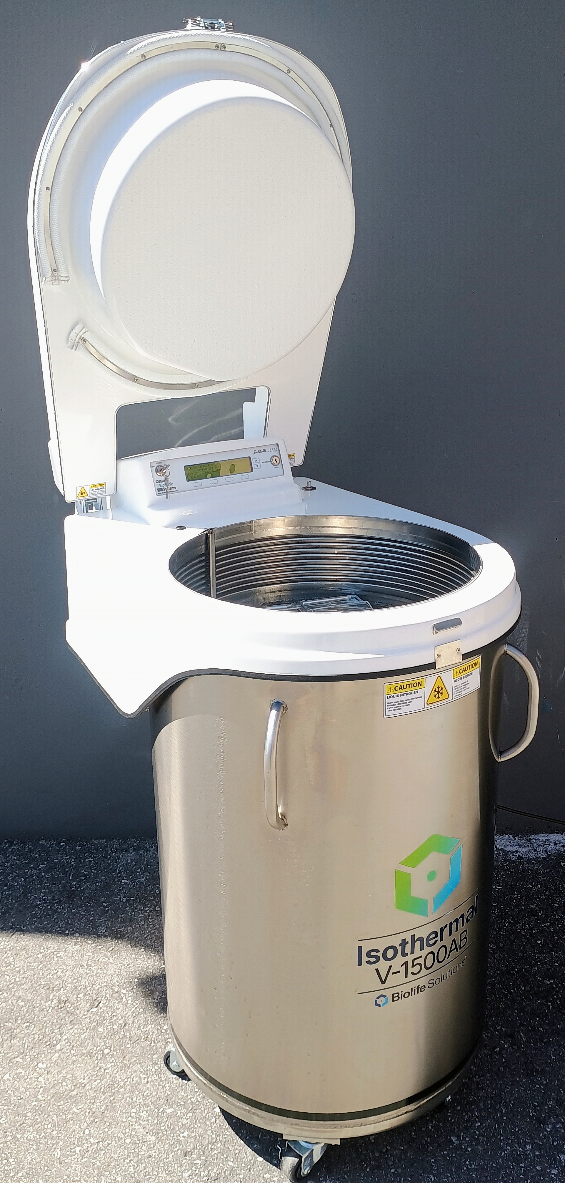 Refurbished Biolife Solutions Isothermal V-1500AB Series Cryogenic Nitrogen Storage System
