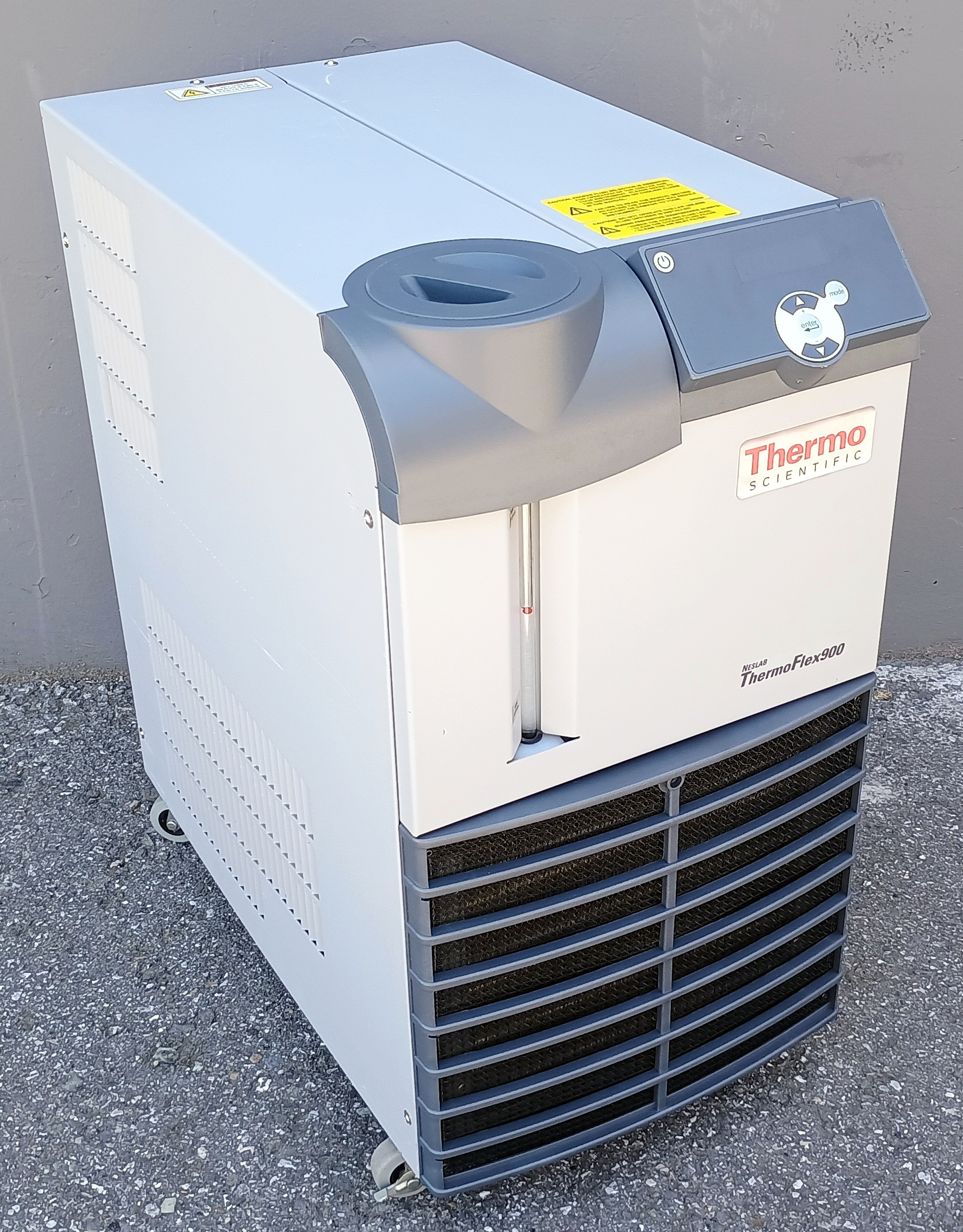 Refurbished Thermo Neslab Thermo Neslab ThermoFlex 900 Recirculating Chiller 208 Volt