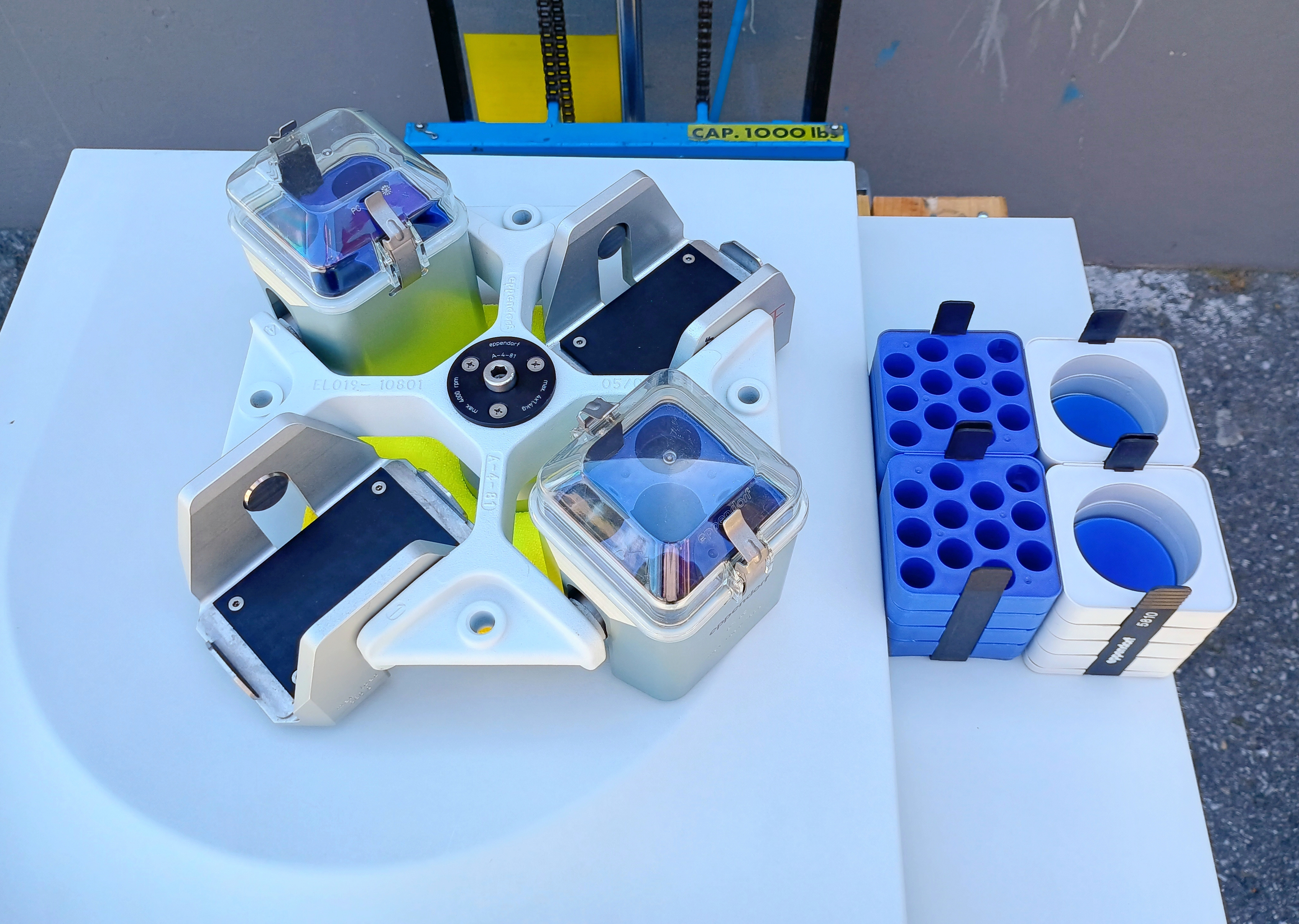 Refurbished Eppendorf 5810R Refrigerated Benchtop Centrifuge with A-4-81 Rotor